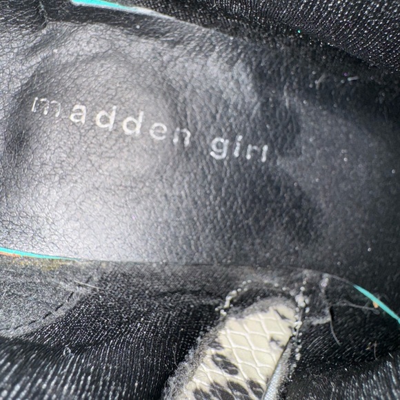 Madden Girl Snake Boots 6.5M - Picture 15 of 16